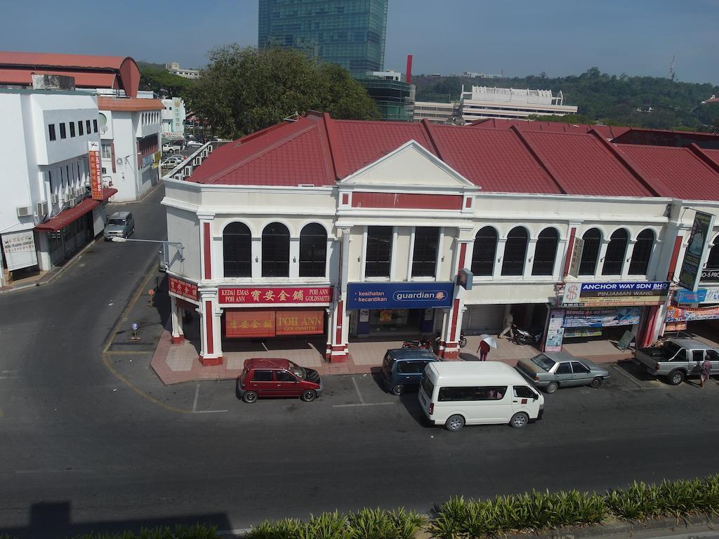 Silverwood Inn Miri Exterior photo