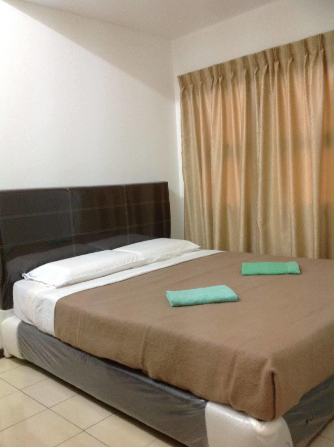 Silverwood Inn Miri Exterior photo